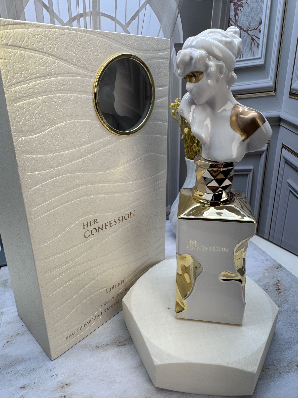 PERFUME HER CONFESSION COFRE + PERFUMERO